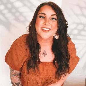 Meet your Posher, Emera